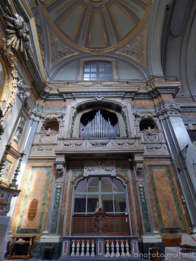 Biella (Italy) - Right wall of the presbytery of the Church of San Filippo Neri